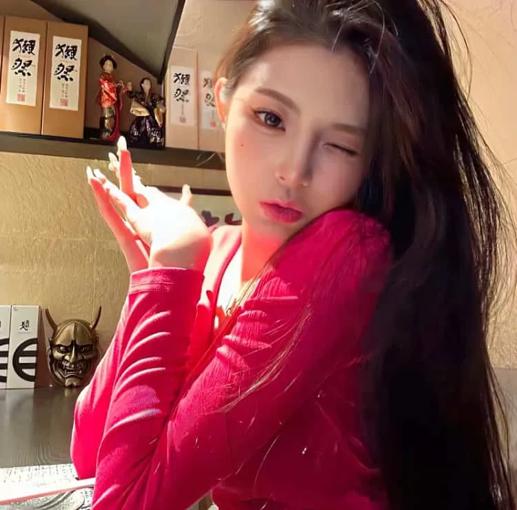 【拜金女图鉴】《大和拜金女》松岛菜菜子高清重温：只爱钱的空姐错把卖鱼穷小子当成富二代的爆笑喜剧