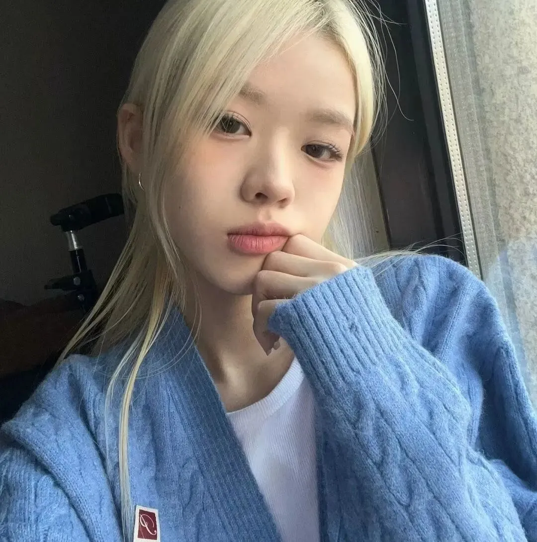 韩国丧尸喜剧《奇妙的家族》超清在线：被丧尸咬了能返老还童？脑洞大开